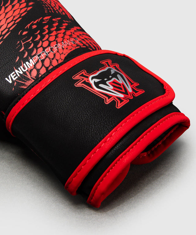 Guantoni da boxe Venum Matupa – Nero/Rosso/Argento – foto 4
