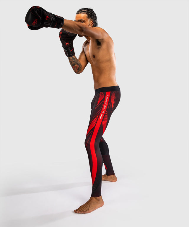 Kompresní kraťasy Venum Amazonia Reborn – Černé/Červené (VENUM-06451-100)