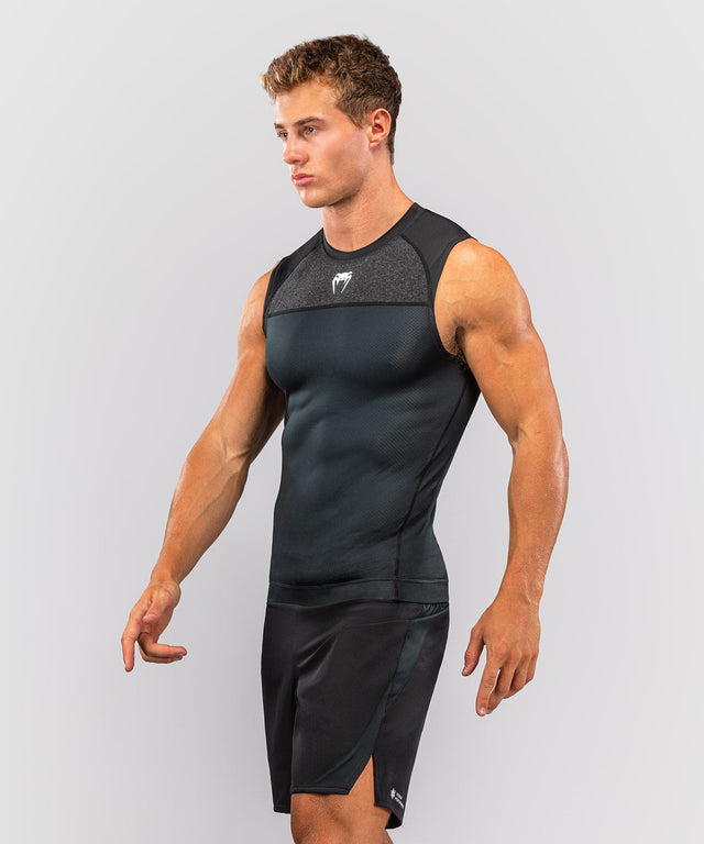 Rashguard Venum G-Fit Scale sin mangas – Negro