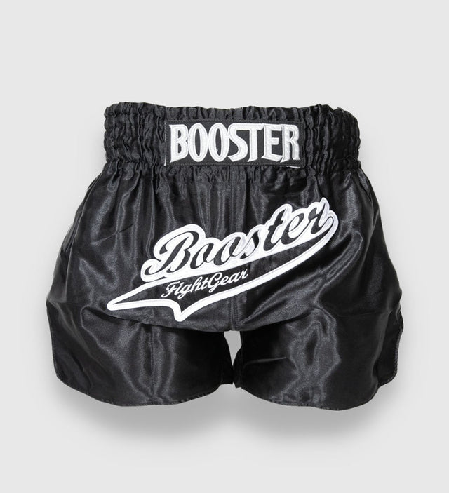 Pantaloni scurți de kickboxing Booster Slugger – Negru/Alb