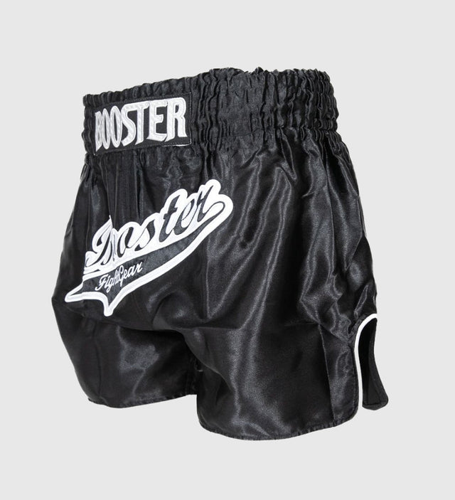 Pantaloni scurți de kickboxing Booster Slugger – Negru/Alb