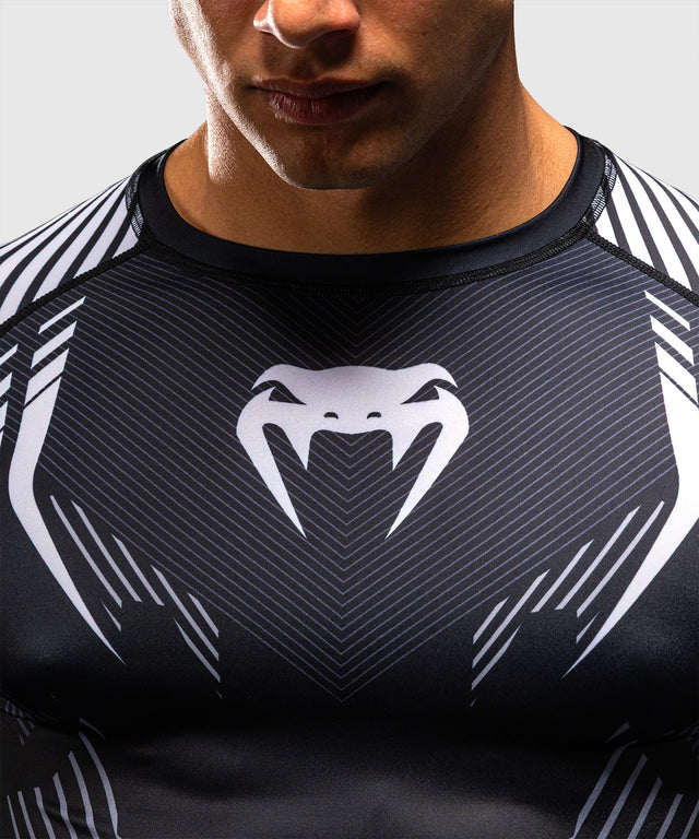 Venum Rashguard No-Gi 6.0 Långärmad – Svart/Vit