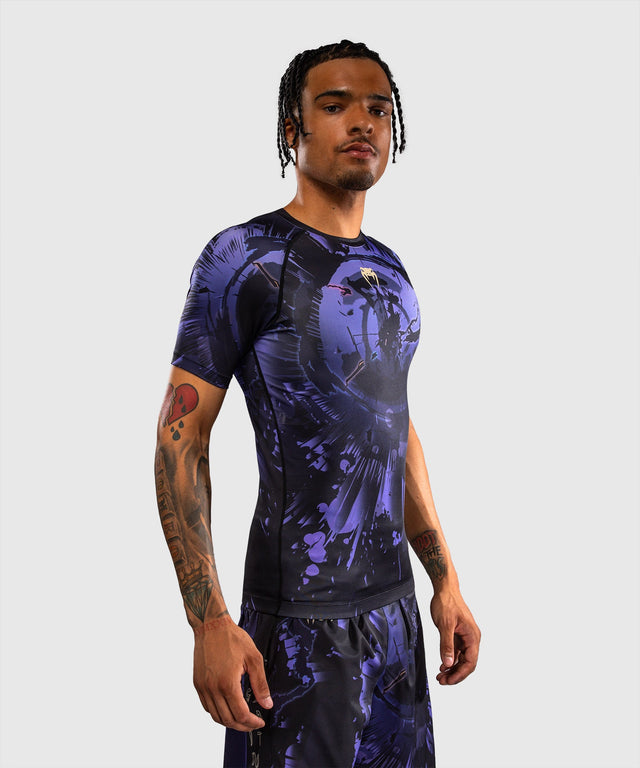 Venum Rashguard x Jujutsu Kaisen Gojo Kurzarm – Lila