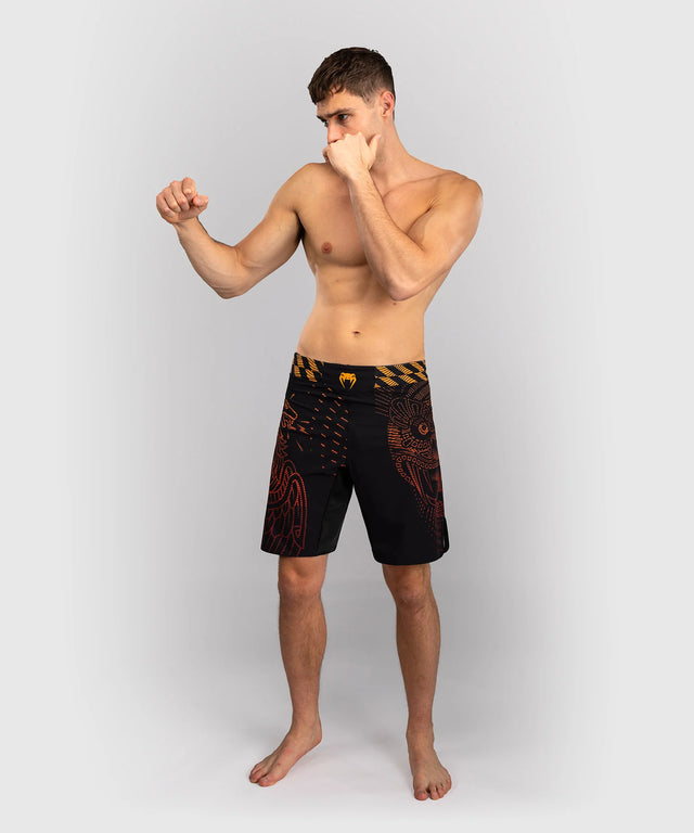 Pantalones de MMA Venum Quetzal Fury – Negro/Rojo/Oro