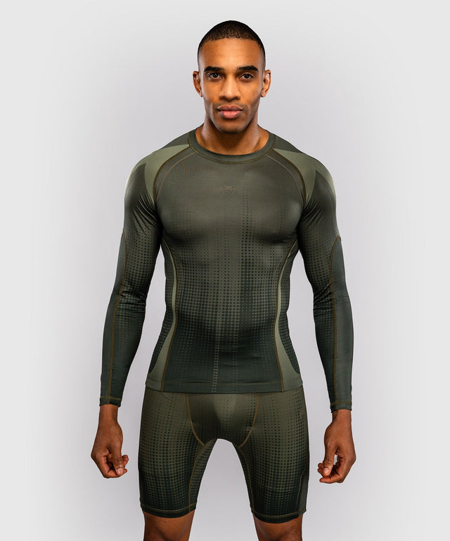 Venum Rashguard Stealth Lange Ärmel – Khaki/Armeebraun