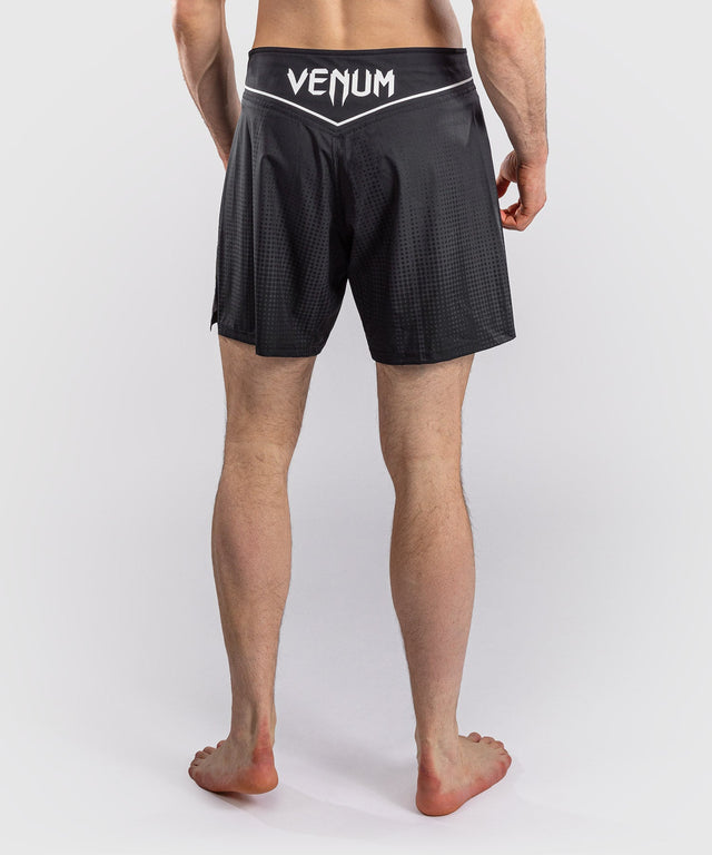 Spodenki MMA Venum Stealth – Czarne/Białe