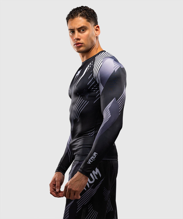 Venum Rashguard No-Gi 6.0 Långärmad – Svart/Vit