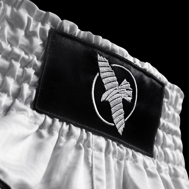 Shorts de Muay Thai Hayabusa Core – Blanc