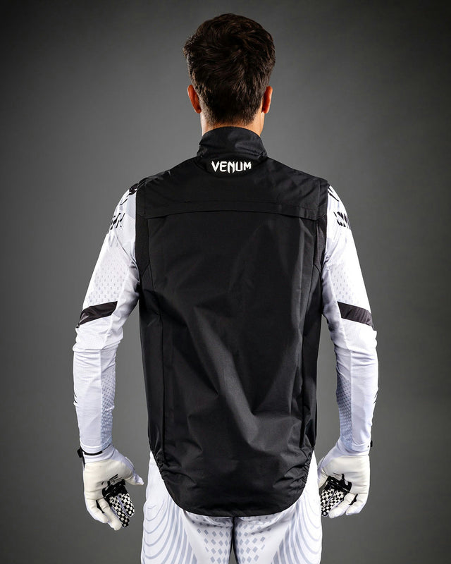 Chaleco sin mangas Venum MX Basics – Negro/Blanco