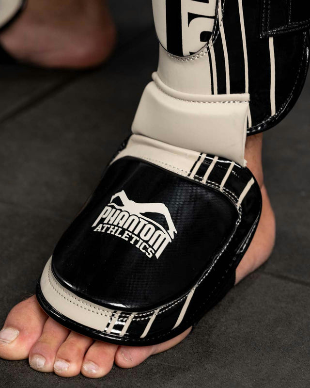 Phantom Athletics Shin guards APEX Hybrid – Sand