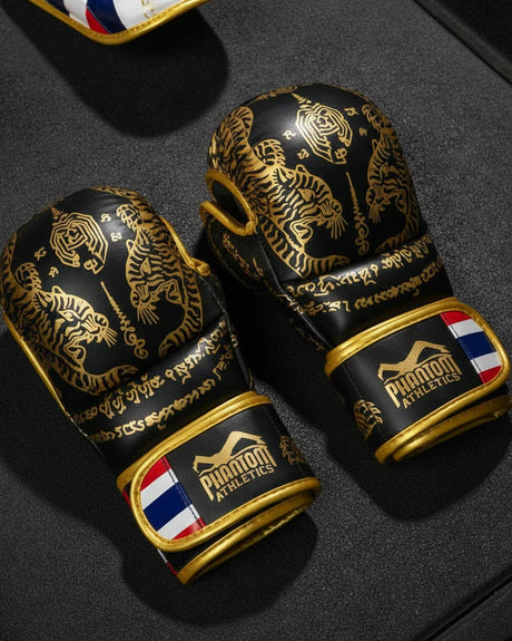 Luvas de MMA Phantom Athletics Sparring Muay Thai – Preto/Ouro