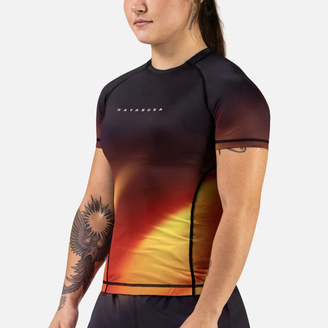 Rashguard Hayabusa Apex Nova Manga Corta Mujer – Naranja