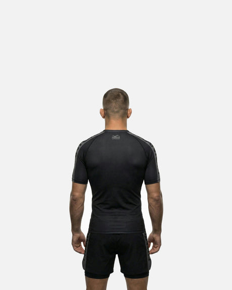 Rashguard Phantom Athletics EVO Apex Manga Curta – Preto/Cinzento