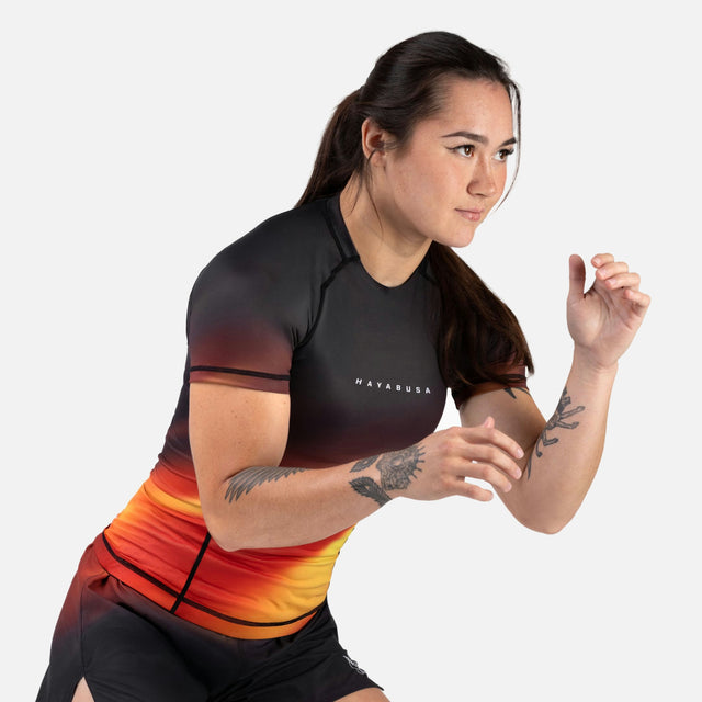 Rashguard Hayabusa Apex Nova Manga Corta Mujer – Naranja