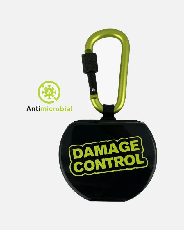 Étui à protège-dents Damage Control avec mousqueton – Noir/Vert