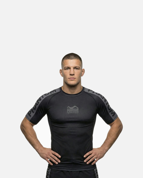 Rashguard Phantom Athletics EVO Apex Manga Curta – Preto/Cinzento