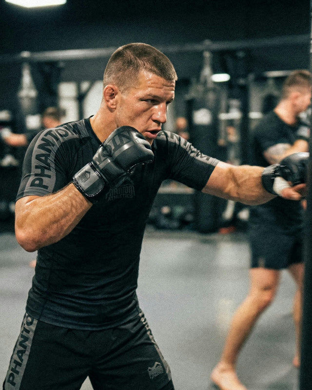 Phantom Athletics Rashguard EVO Apex Kurzarm – Schwarz/Grau