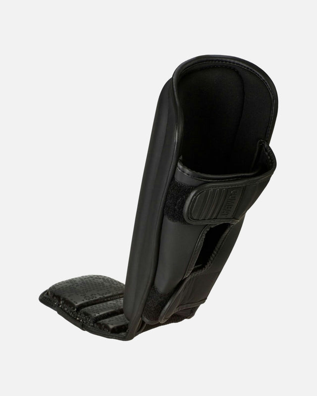 Tibiere Adidas Combat 50 – Negru