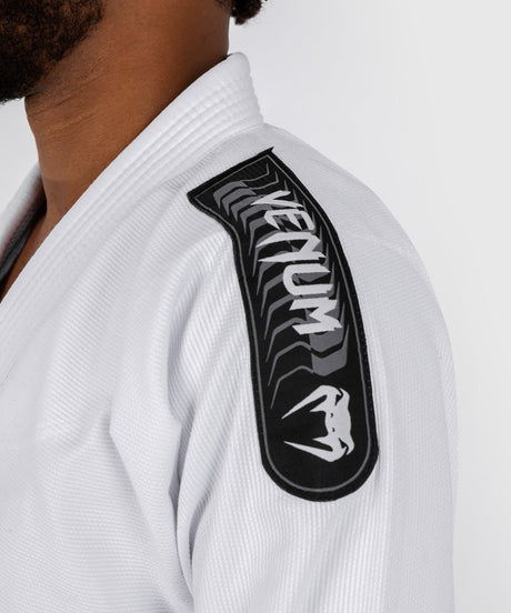 Venum BJJ Gi First - Branco - incl. cinto branco - Kimonos de BJJ