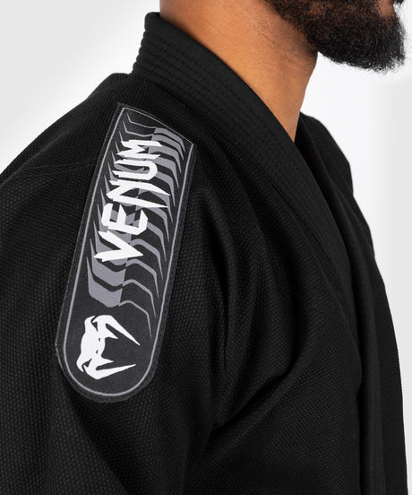 Venum BJJ Gi First - Preto - incl. cinto branco - Kimonos de BJJ