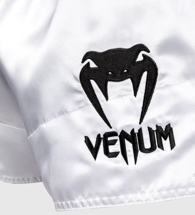 Venum Kickbox-Shorts Classic – Weiß/Schwarz – Shorts